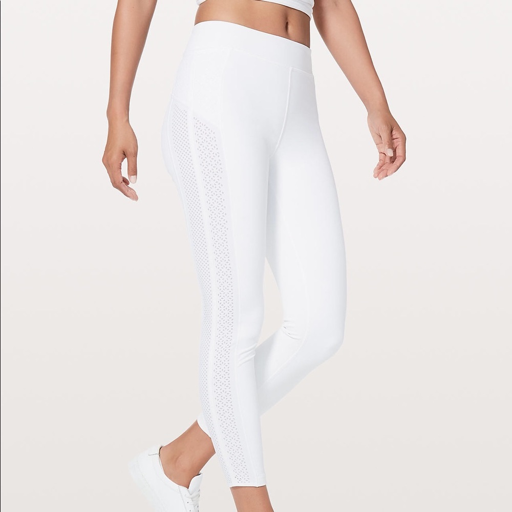 Lululemon get your peek on